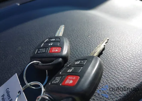 2017 Toyota Rav4 Xle from USA, damaged, VIN 2T3WFREV0HW312683